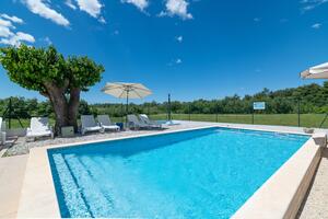 Ferienwohnungen mit Pool für Familien Cancini, Porec - 24335