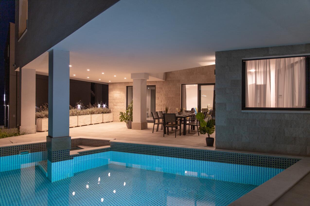 Luxusní vila u moře s bazénem Trogir - 24341