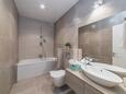 Ванная комната 1 Trogir, Ванная комната 1 в размещении типа house, WiFi.