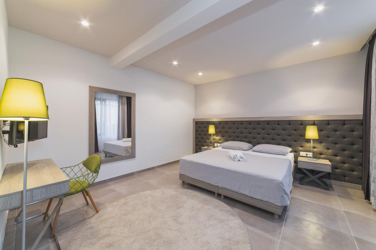 Luxusní vila u moře s bazénem Trogir - 24341