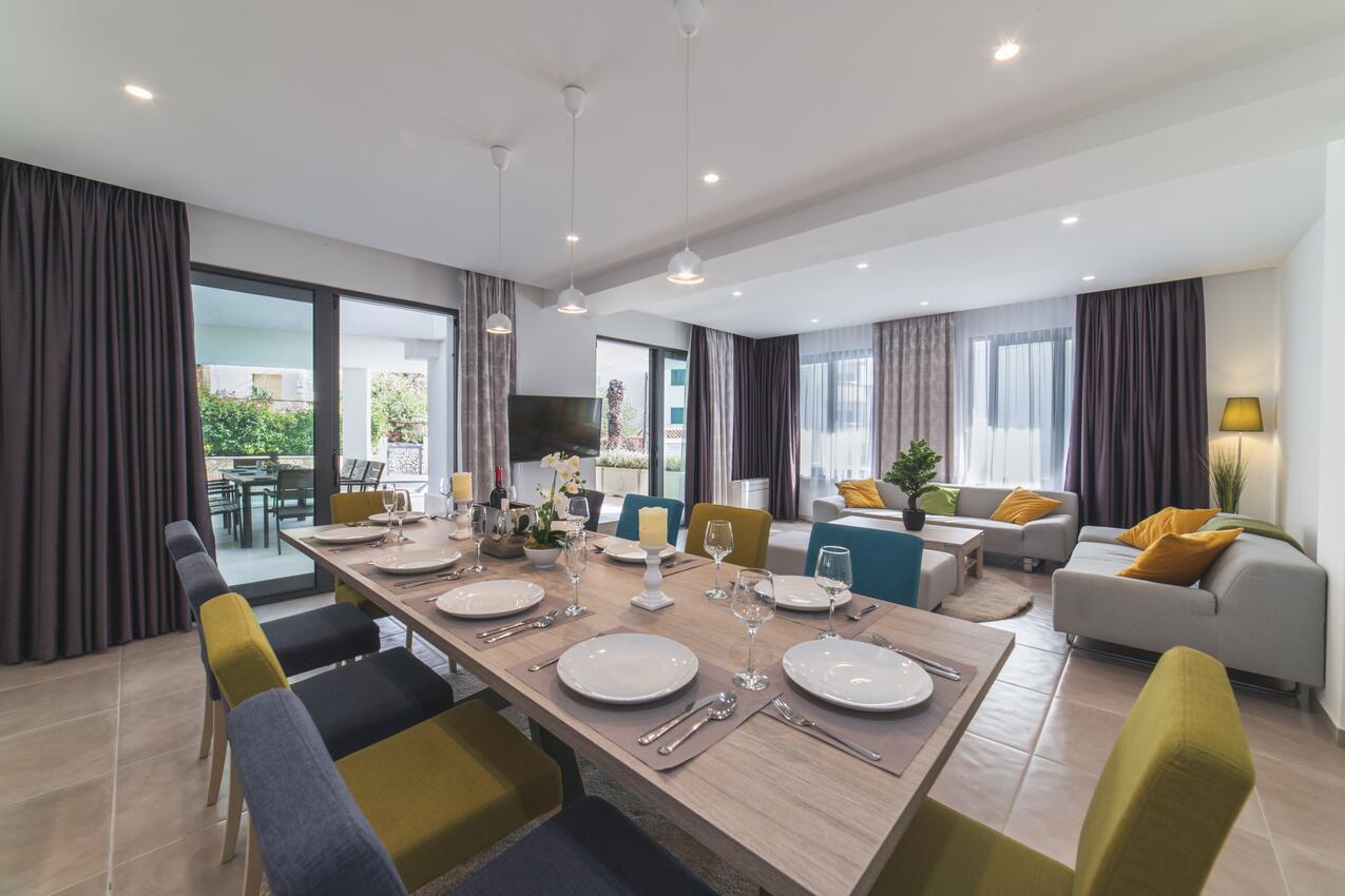 Luxusní vila u moře s bazénem Trogir - 24341