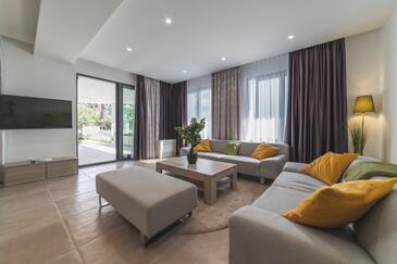 Luxusní vila u moře s bazénem Trogir - 24341