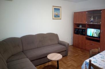Rovanjska, Obývací pokoj v ubytování typu apartment, s klimatizací a WiFi.
