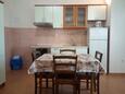 Rovanjska, Jídelna v ubytování typu apartment, WiFi.