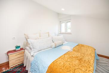 Family-friendly apartments with swimming pool Sukošan, Zadar - 24349