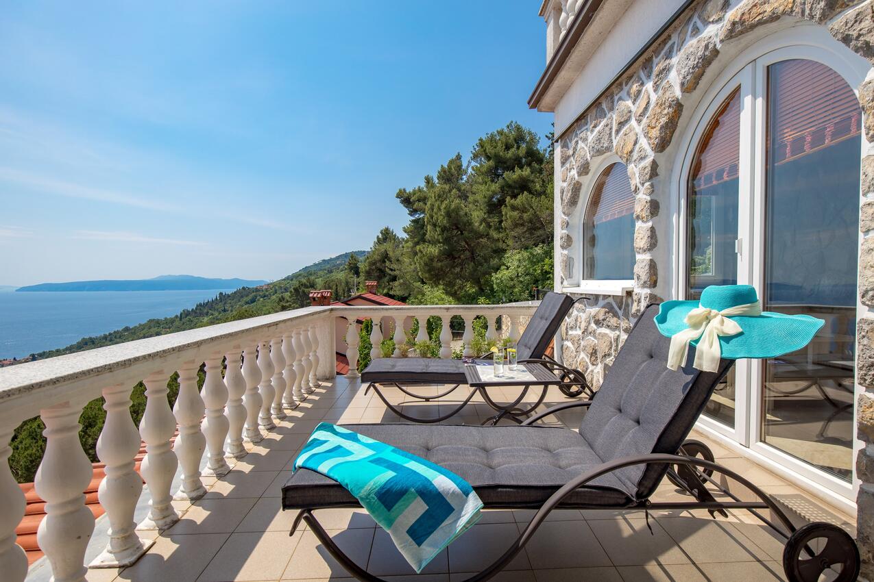 Apartments with parking spaces Lovran, Opatija - 24351
