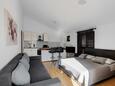 Vrsi - Mulo, Ložnice v ubytování typu studio-apartment, s klimatizací a WiFi.