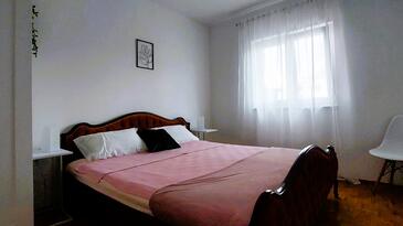 Ferienwohnungen mit Parkplatz Biograd na Moru, Biograd - 24355