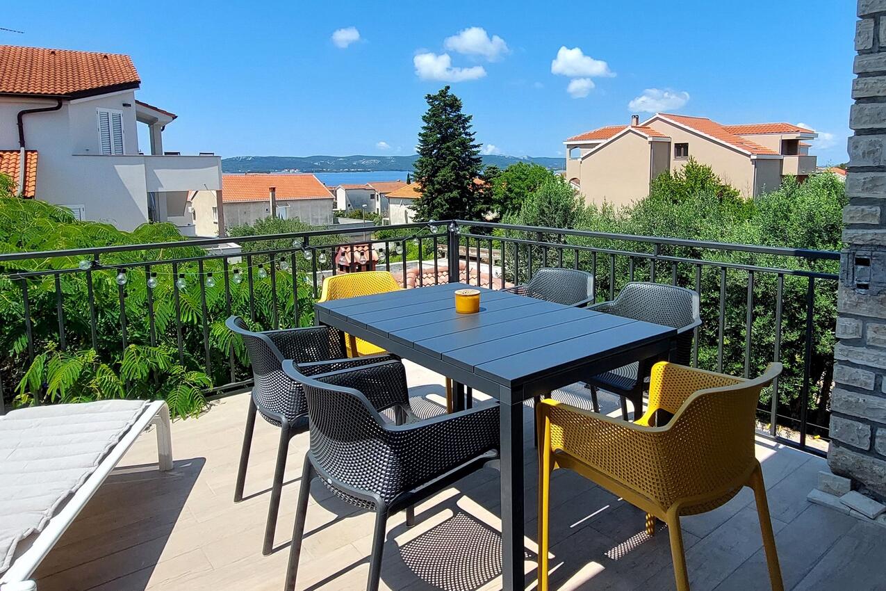 Ferienwohnungen mit Parkplatz Biograd na Moru, Biograd - 24355