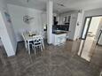 Zabrđe, Kitchen in the house, air condition available and WiFi.