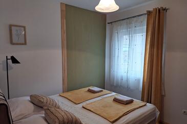 Ferienwohnungen mit Parkplatz Biograd na Moru, Biograd - 24357