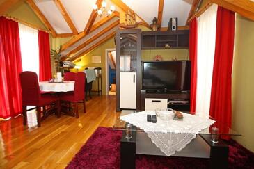 Šibenik, Obývací pokoj v ubytování typu apartment, s klimatizací a WiFi.
