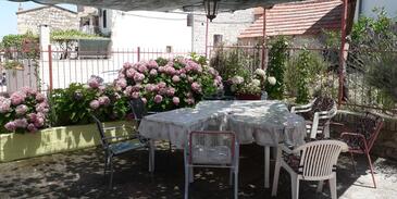 Appartamenti con parcheggio Lissa - Vis - 2436