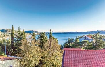 Apartmanok a tenger mellett medencével Omisalj, Krk - 24362