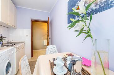 Omišalj, Sala da pranzo nell'alloggi del tipo apartment, WiFi.