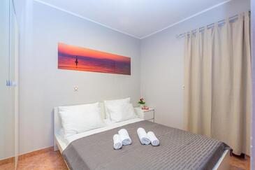 Seaside apartments with a swimming pool Omišalj, Krk - 24362