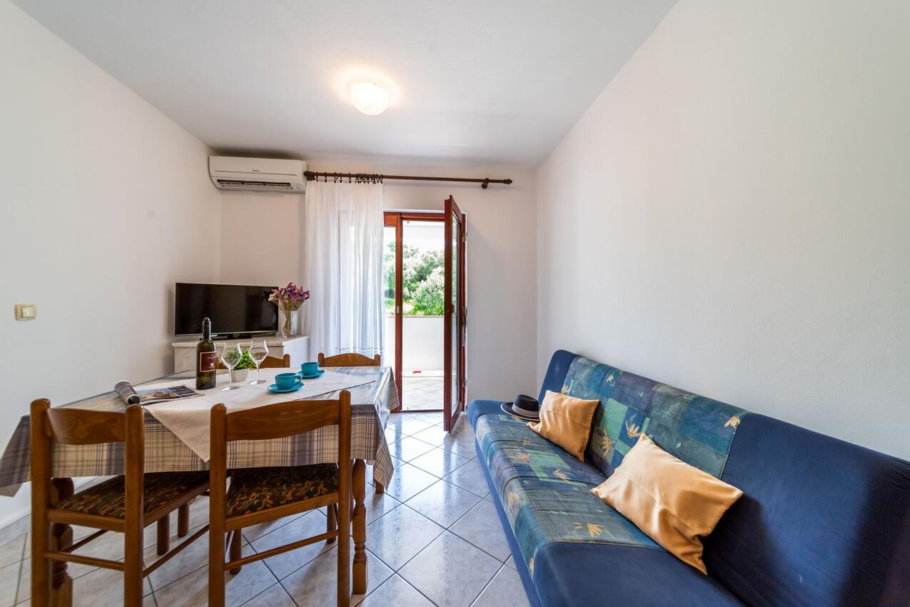 Апартаменты с парковкой Раб - Rab - 24367