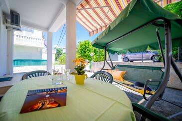 Apartmaji s parkingom Rab - 24367