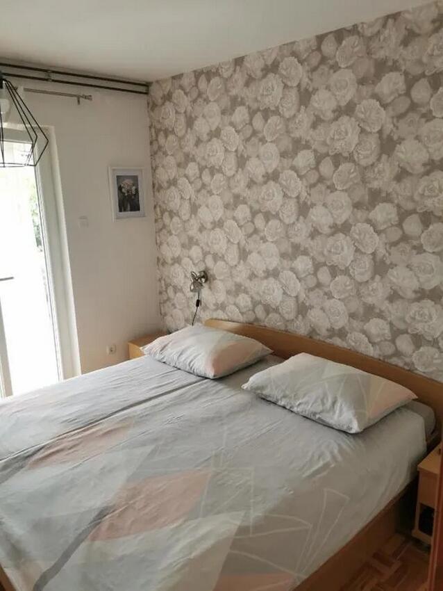 Leiligheter og rom med parkering Porec - 24373