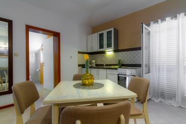 Apartmány s parkovištěm Palit, Rab - 24376