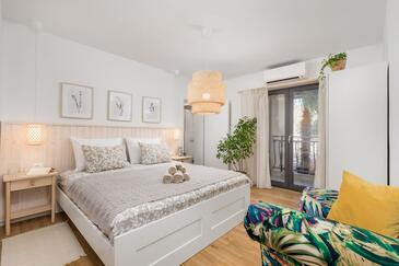 Apartmanok medencével Icici, Opátia - Opatija - 24377