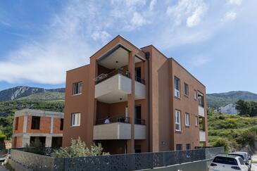 Podstrana, Split, Overnatting 24380 - Leiligheter med en rullesteinstrand.