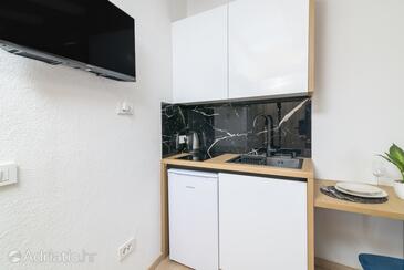 Apartmani uz more Pula - 24381
