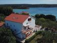 Supetarska Draga - Gonar, Rab, Obiekt 24383 - Apartamenty przy morzu z piaszczystą plażą.