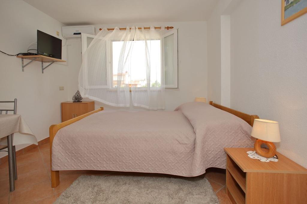 Apartmaji s parkingom Nin, Zadar - 24385