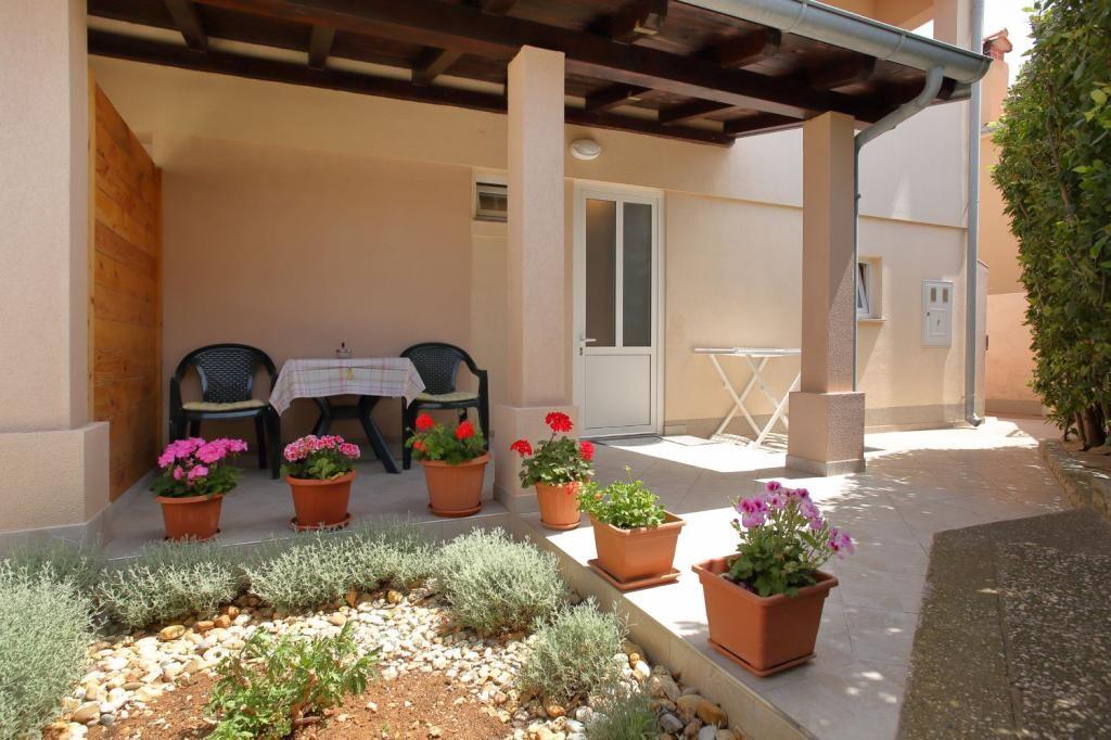Apartmaji s parkingom Nin, Zadar - 24385
