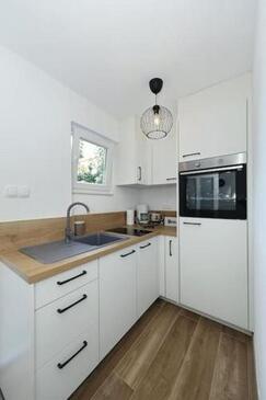 Nin, Kitchen in the studio-apartment, WiFi.