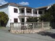 Karlobag, Karlobag, Overnatting 24387 - Leiligheter med en rullesteinstrand.