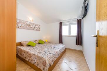 Apartmanok gyermekes családok részére Ljubac, Zadar - 24394