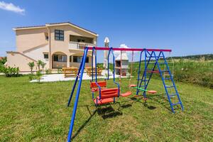 Apartamenty dla rodzin z dziećmi Ljubac, Zadar - 24394