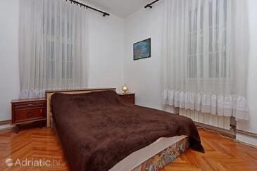Ferienwohnungen mit Parkplatz Rijeka - 24396