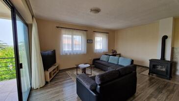 Medulin, Obývací pokoj v ubytování typu apartment, domácí mazlíčci povoleni a WiFi.