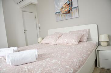 Appartamenti con piscina per famiglie Pogliana - Povljana, Pago - Pag - 244