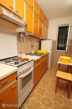 Apartments by the sea Komiža, Vis - 2440