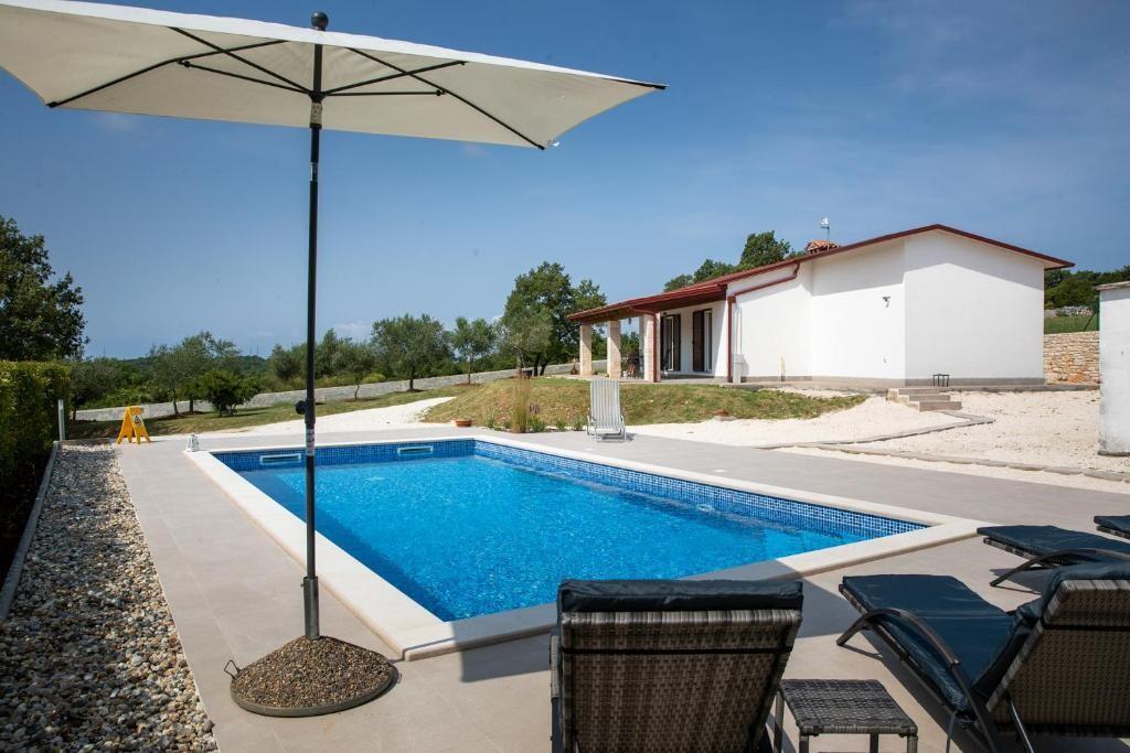 Casa con piscina per famiglia Villa di Rovigno - Rovinjsko Selo, Rovigno - Rovinj - 24401