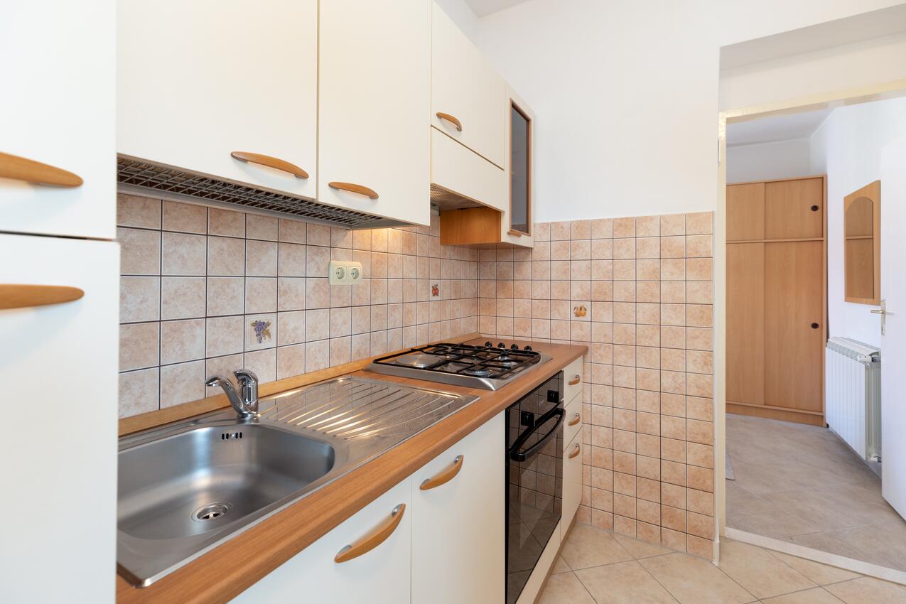 Apartamente lângă mare Trogir - 24405