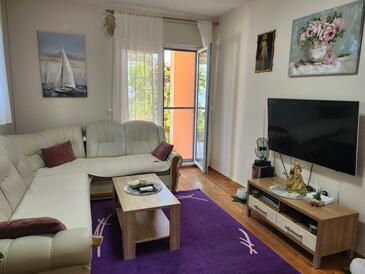 Apartmanok parkolóhellyel Kastel Stari, Kastela - 24406