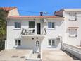 Baška, Krk, Overnatting 24409 - Leiligheter med en rullesteinstrand.