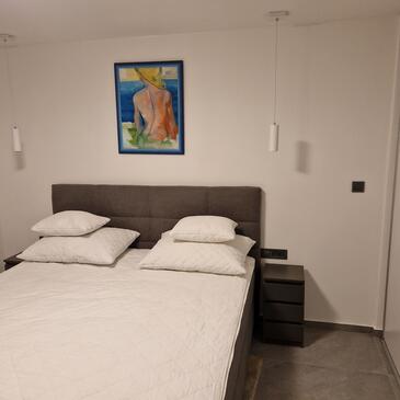 Apartamente lângă mare Novi Vinodolski - 24414