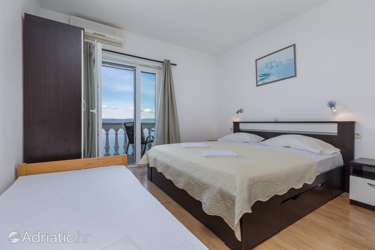 Ferienwohnungen und Zimmer am Meer Brela, Makarska - 24416