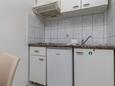 Brela, Kuhinja u smještaju tipa studio-apartment, WiFi.