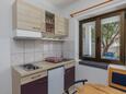 Brela, Общая кухня в размещении типа room, WiFi.