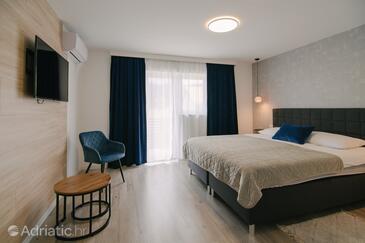 Apartmaji in sobe s parkingom Korenica, Plitvice - 24421