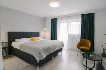 Korenica, Spalnica v nastanitvi vrste room, dostopna klima in WiFi.