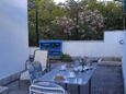 Drače, Pelješac, Двор 24429 - Апартаменты вблизи моря с галечным пляжем.