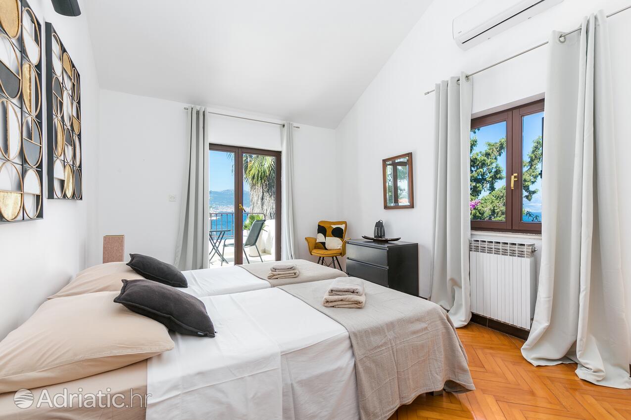 Haus am Meer mi Pool Arbanija, Ciovo - 24430